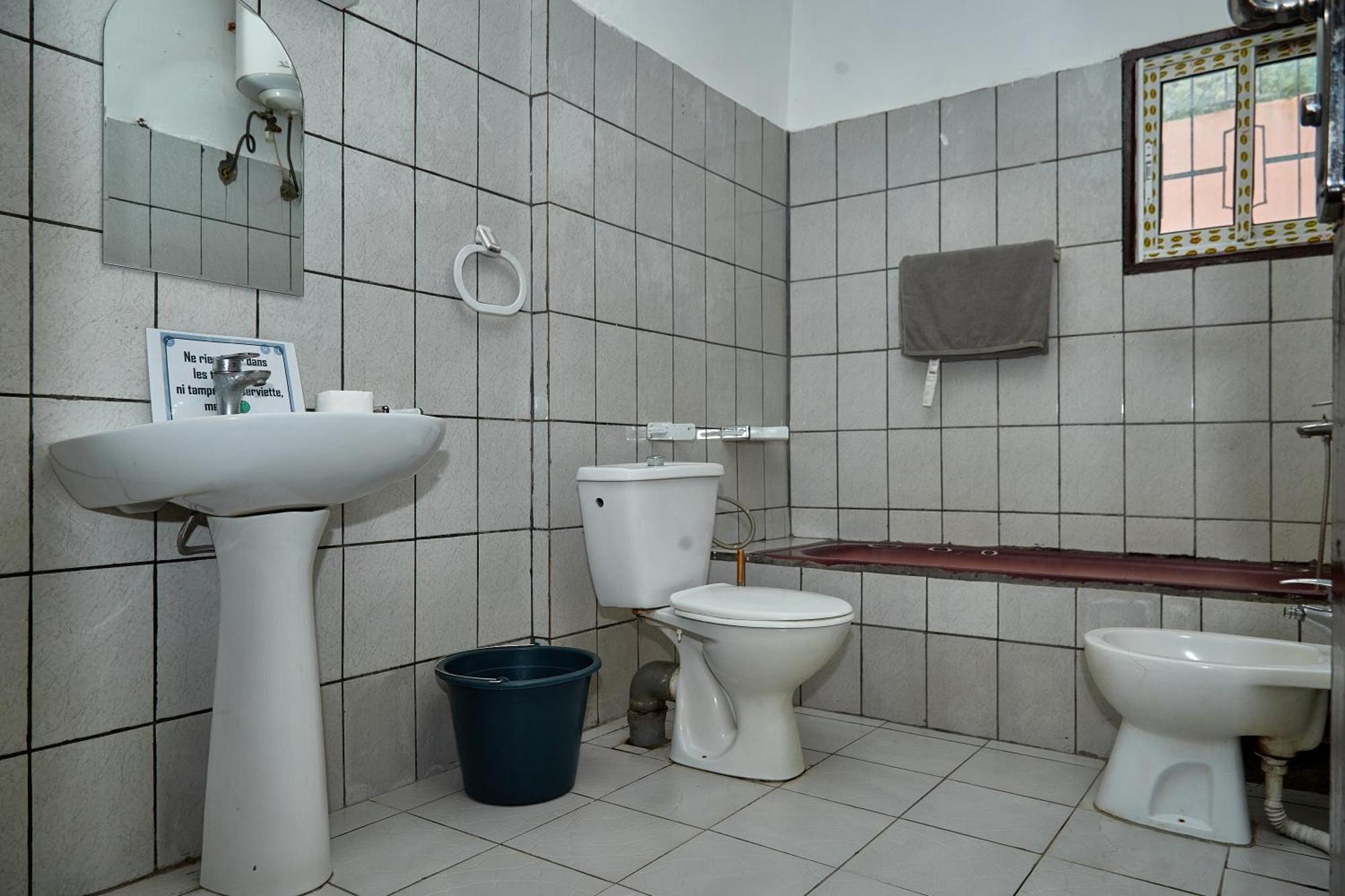 Appartement Avec Vue Panoramique Two Or Three Rooms Yaoundé Dış mekan fotoğraf