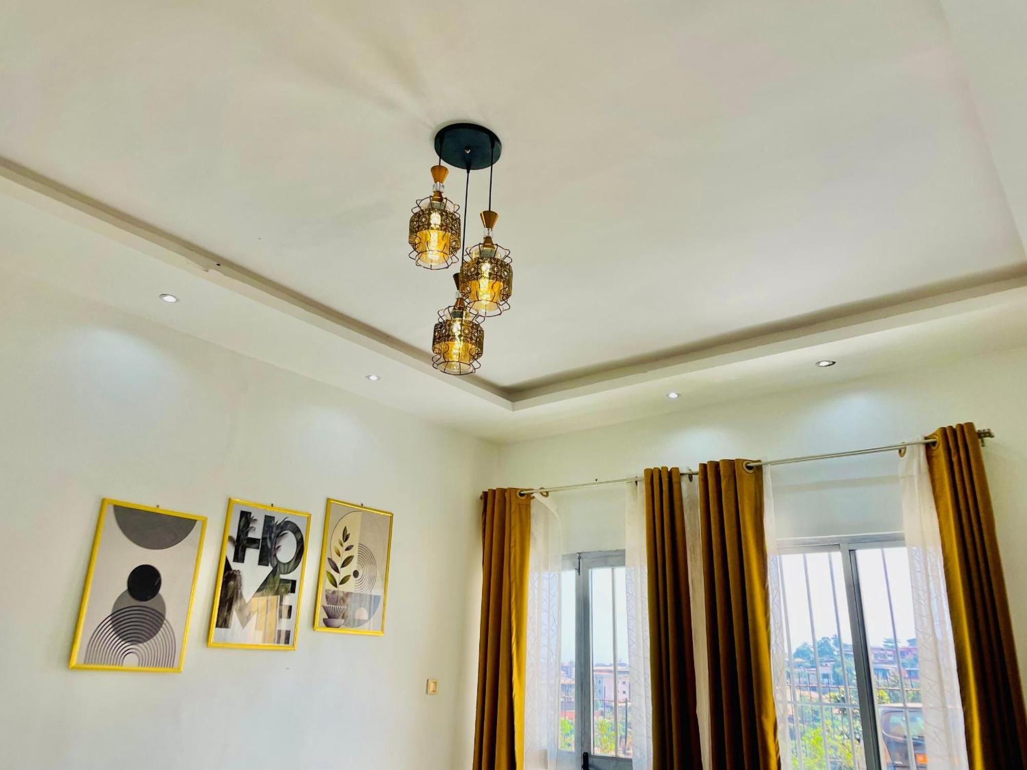 Appartement Avec Vue Panoramique Two Or Three Rooms Yaoundé Dış mekan fotoğraf