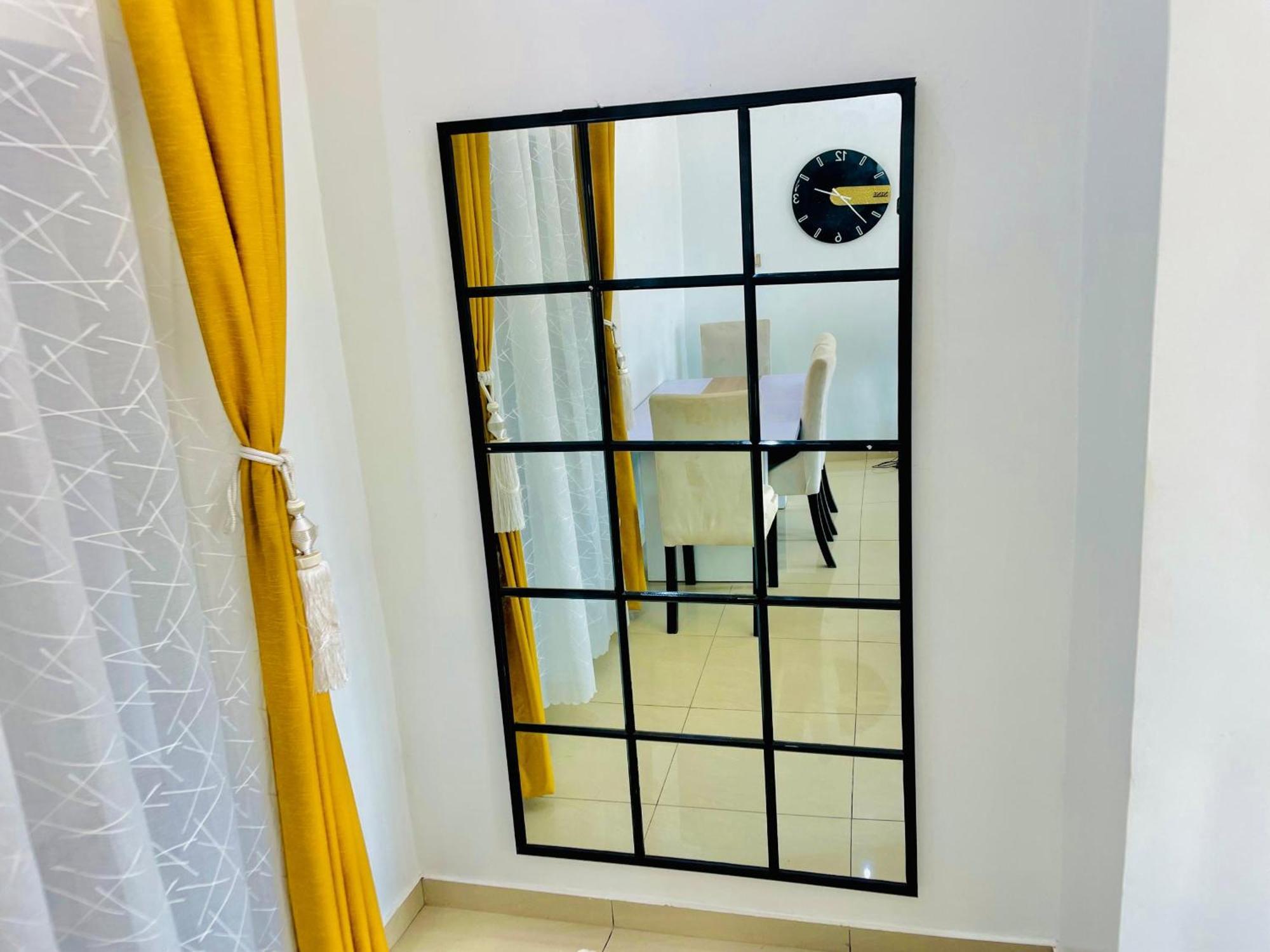 Appartement Avec Vue Panoramique Two Or Three Rooms Yaoundé Dış mekan fotoğraf