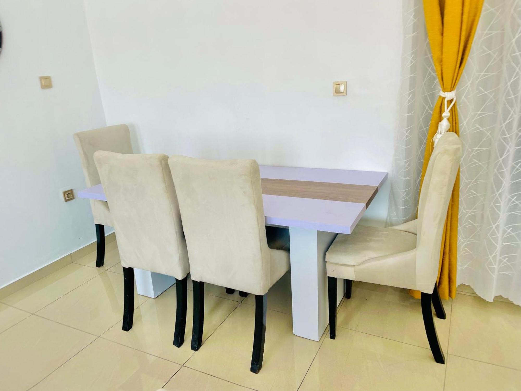 Appartement Avec Vue Panoramique Two Or Three Rooms Yaoundé Dış mekan fotoğraf
