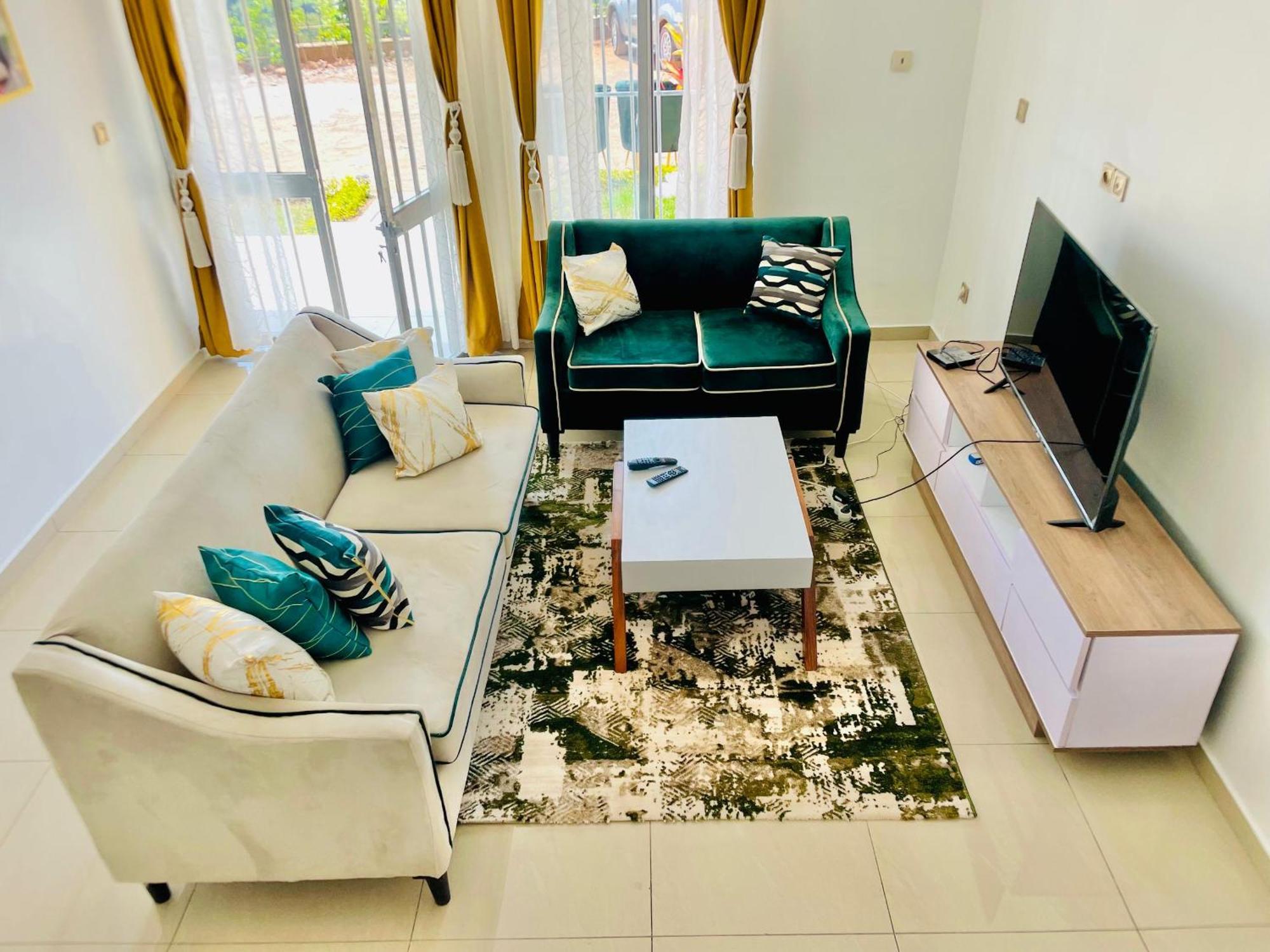 Appartement Avec Vue Panoramique Two Or Three Rooms Yaoundé Dış mekan fotoğraf